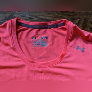 2 Under Armour Fitness Tees | Women's XS